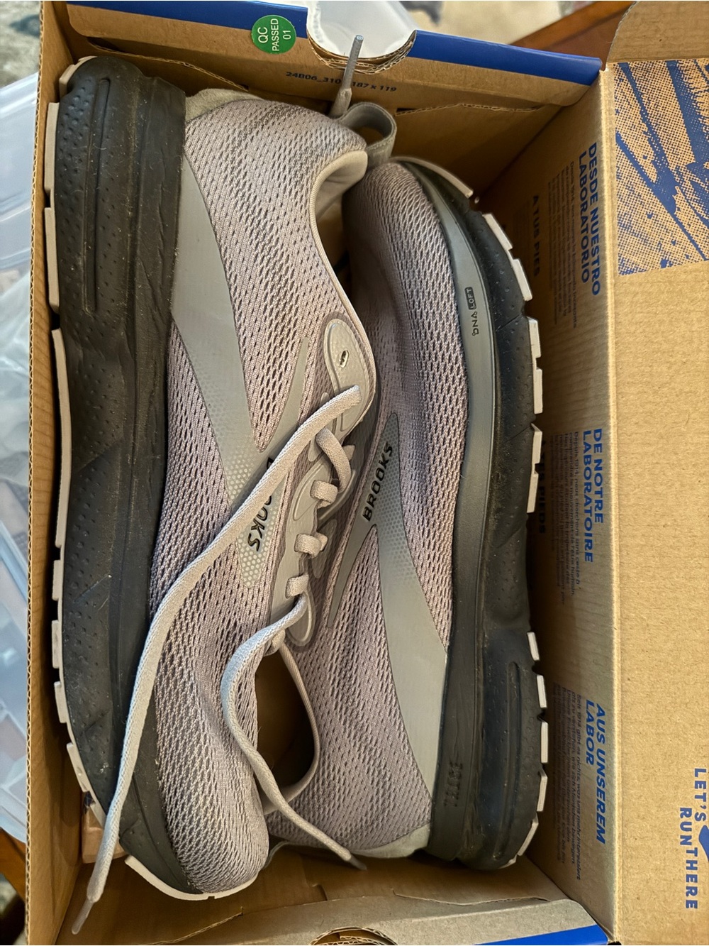 Brooks Men's Athletic Running Shoes in Light Gray and Black